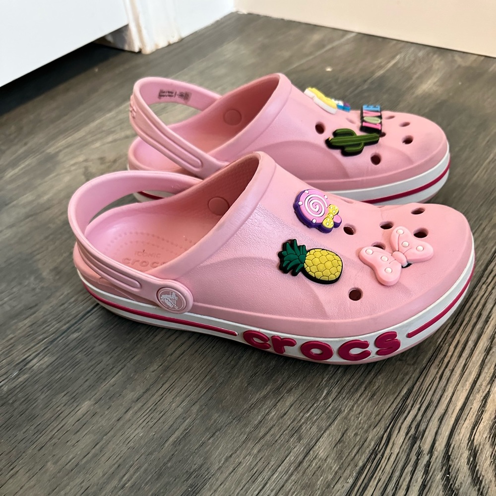 Crocs ballerina pink girl size 2